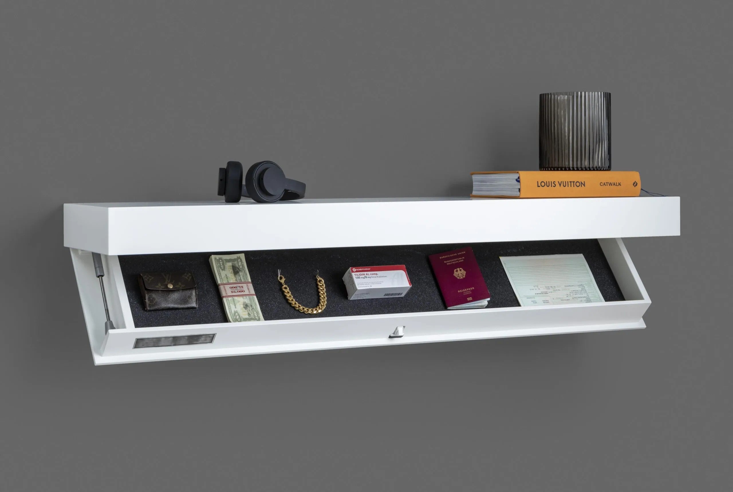 SecretShelf - Floating Wall-Mounted Shelf with Hidden Storage Safe Compartment